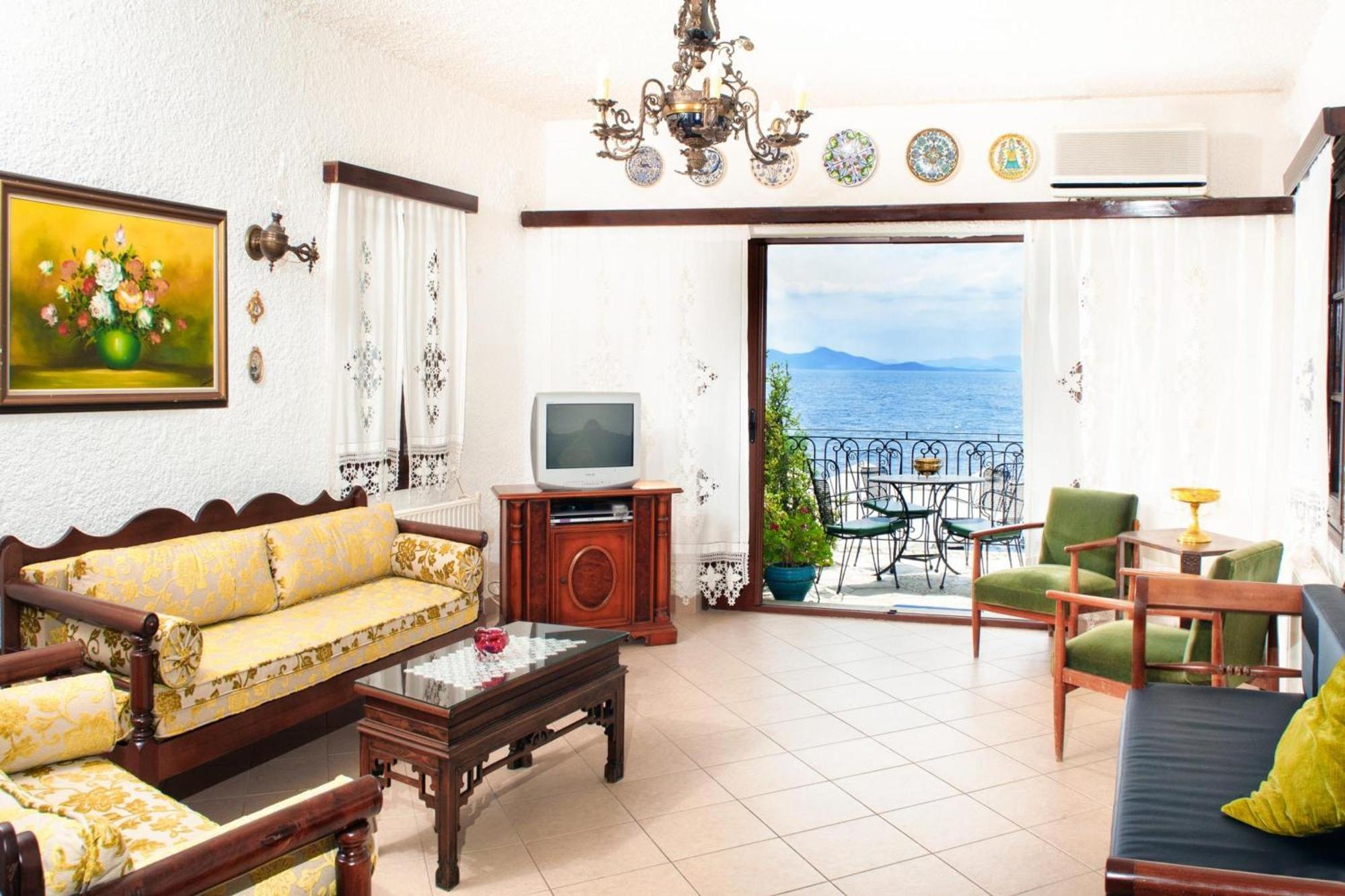 Afissos Seaside Cottage ภายนอก รูปภาพ